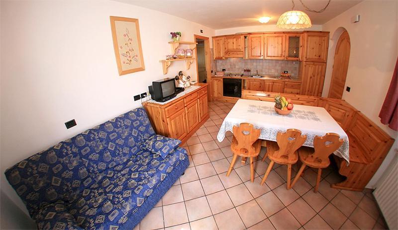 Appartamenti Majon Ladina Vigo di Fassa Zimmer foto